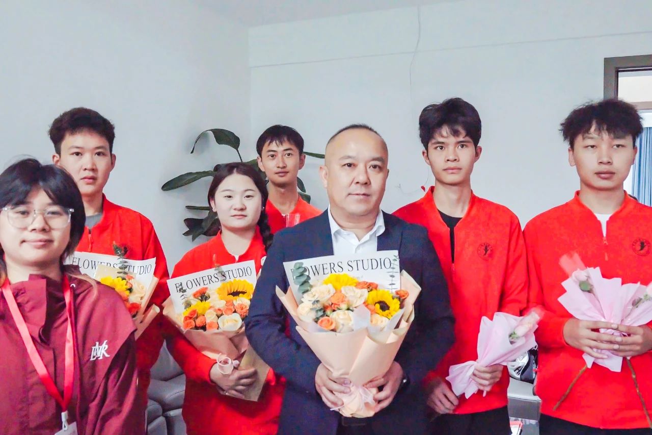 表彰!致敬经管老师! 第 42 张 表彰!致敬经管老师! 第 42 张