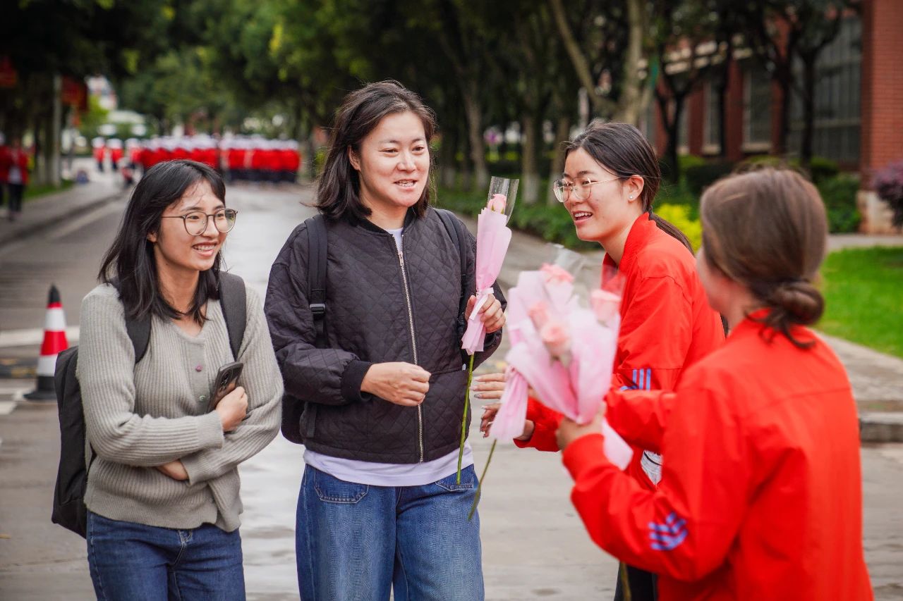 表彰!致敬经管老师! 第 53 张 表彰!致敬经管老师! 第 53 张