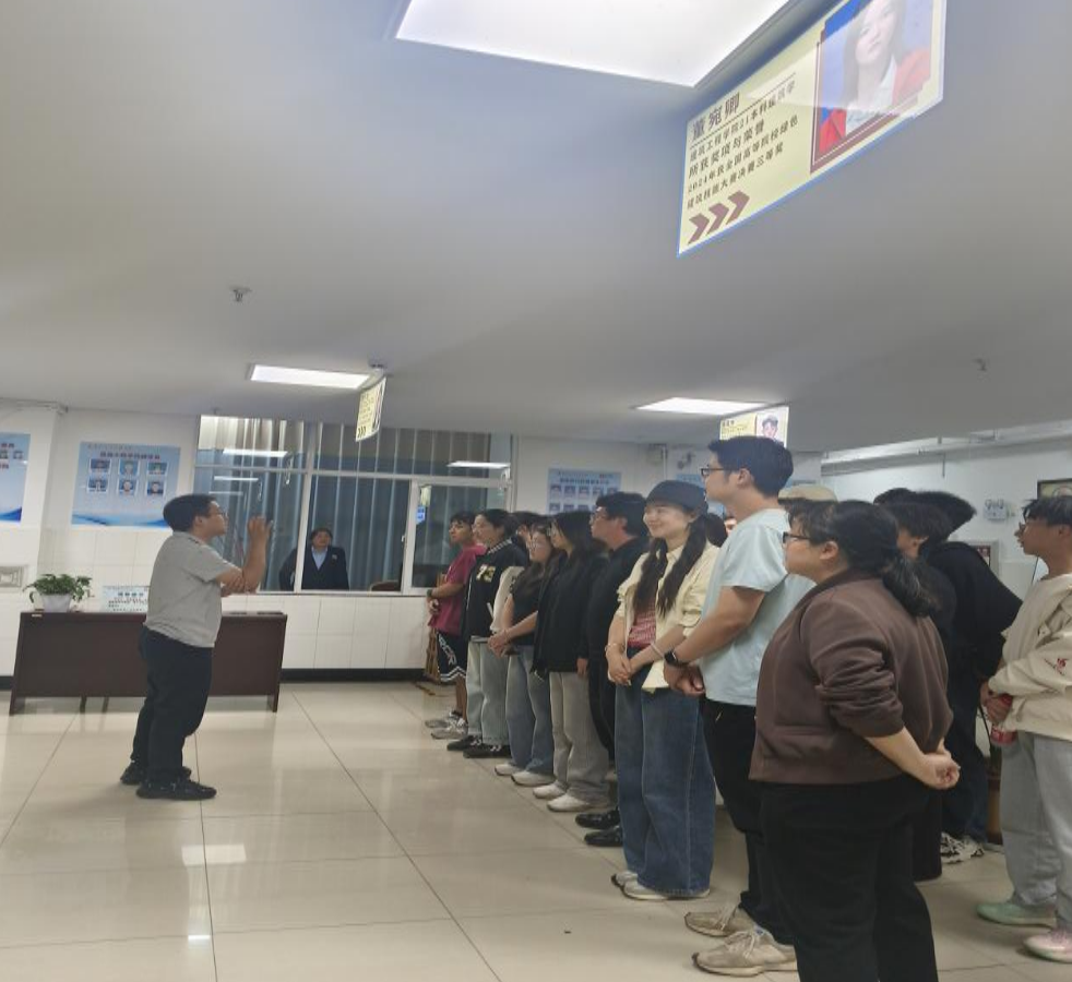 屏幕截图 2025-05-15 230552.png