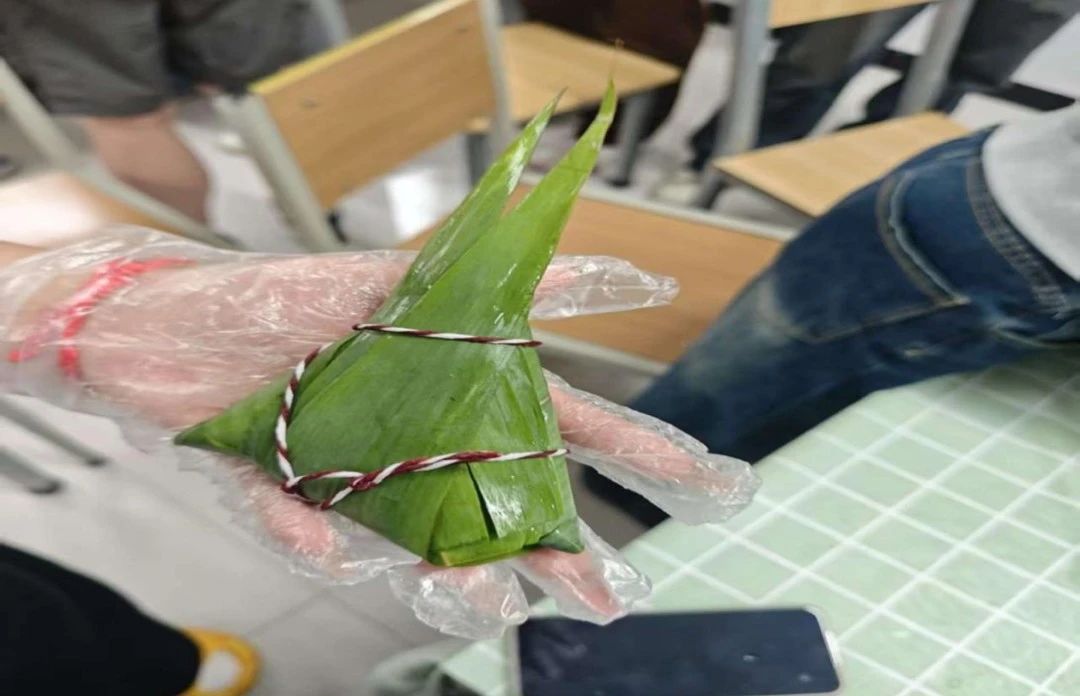 一站式学生社区 | 智慧社区开展“粽香端午,情系传统”端午节主题活动 第 9 张 一站式学生社区 | 智慧社区开展“粽香端午,情系传统”端午节主题活动 第 9 张