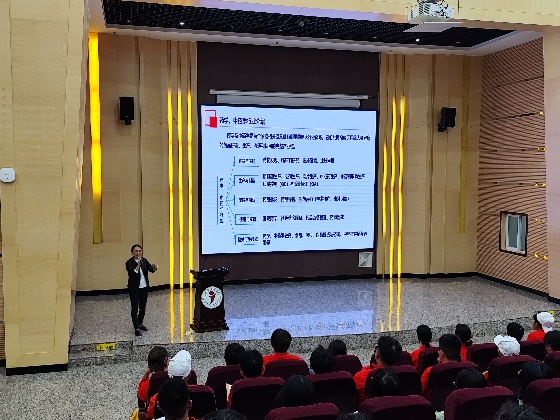 筑梦医药新时代，培育卓越接班人 ——云南经济管理学院医学院2025级药学、中药学专业新生入学教育专业宣讲会成功举行 第 4 张