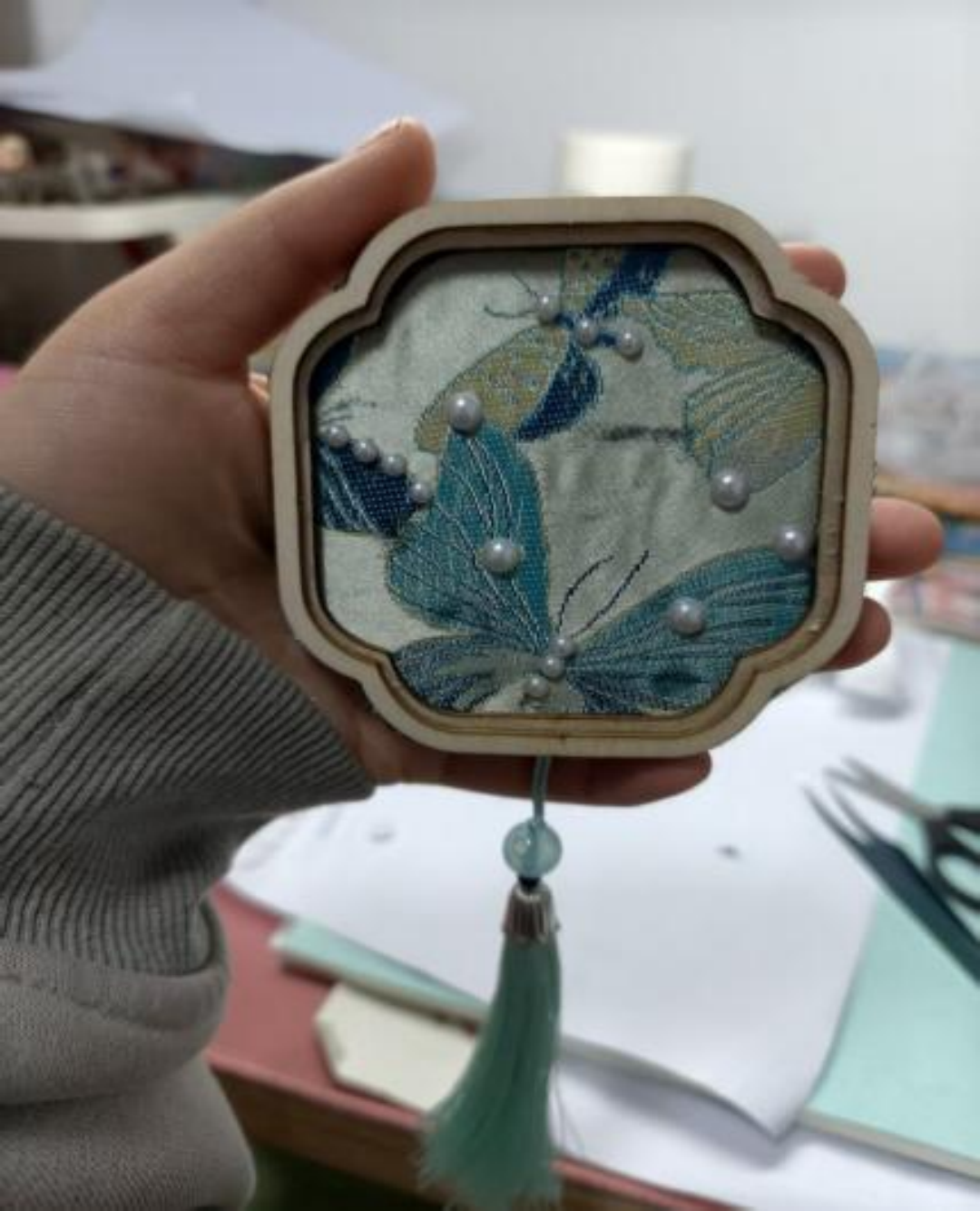 图片2.png 巧手匠心绽芳华 温情献礼妇女节——马克思主义学院工会庆“三八”主题活动 第 2 张